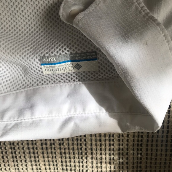 White PFG Columbia Shirt - Picture 3 of 6